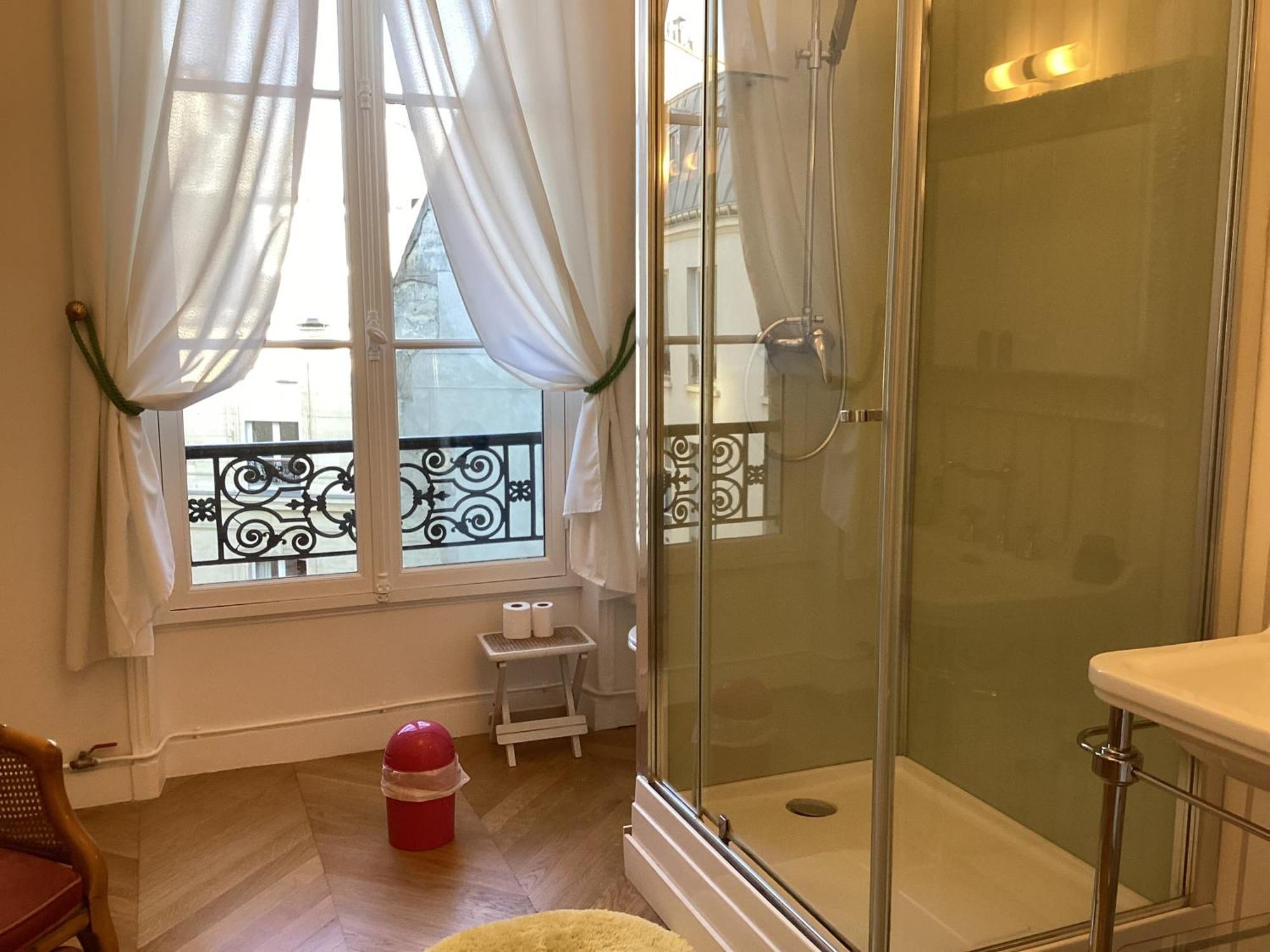 Bed And Breakfast Paris Quartier Champs-Elysees Exterior foto